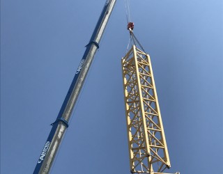 Montaggio gru a torre Comedil GTS 511