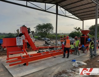 Block making plant installation in the Ivory Coast